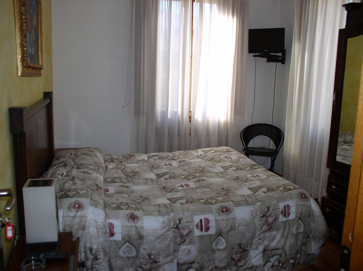 B&B Edelweiss Castione della Presolana Bagian luar foto