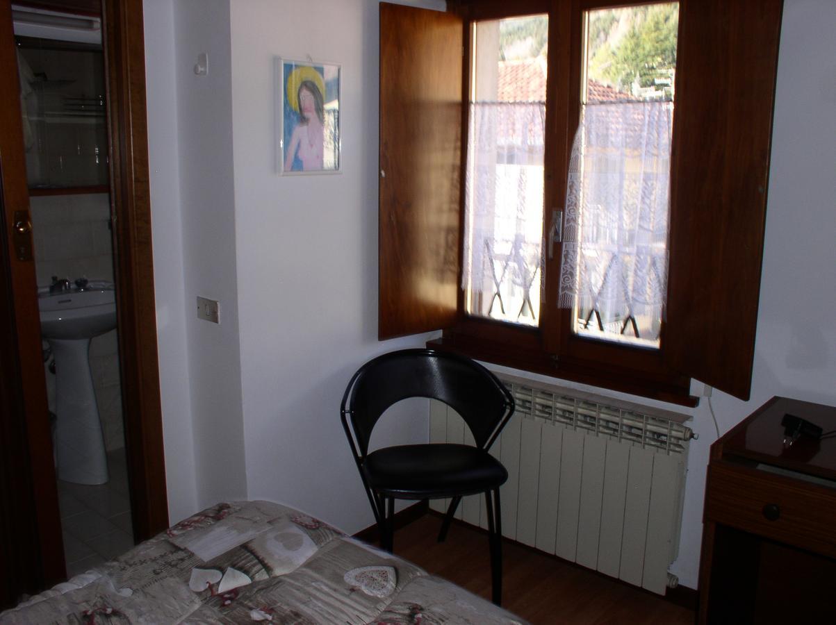 B&B Edelweiss Castione della Presolana Bagian luar foto