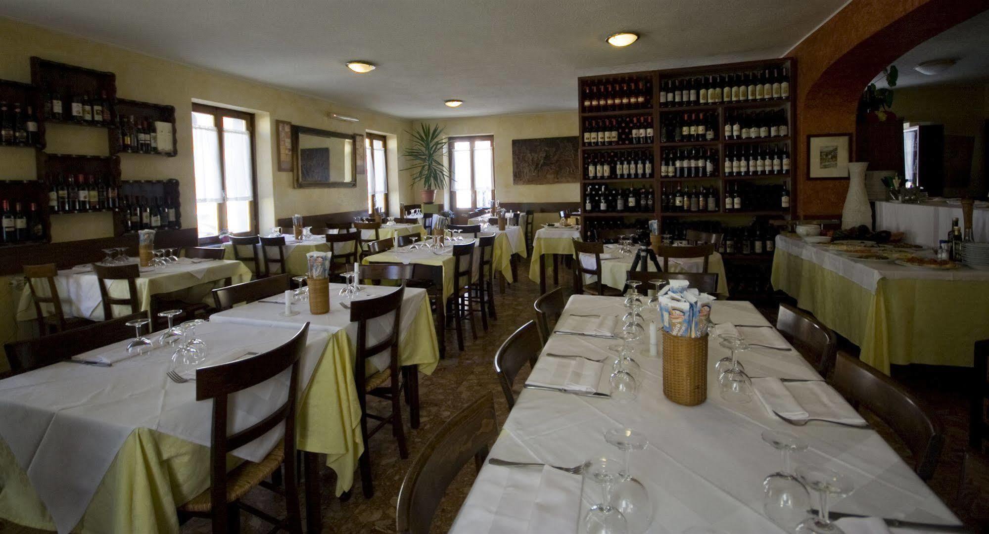 B&B Edelweiss Castione della Presolana Bagian luar foto