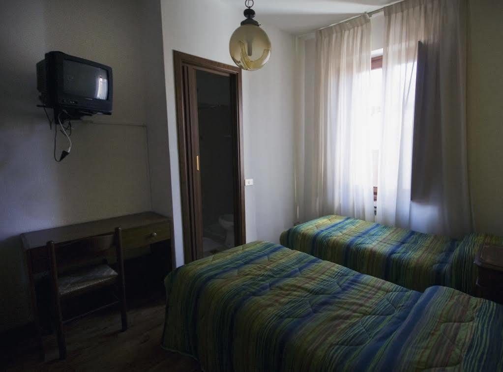 B&B Edelweiss Castione della Presolana Bagian luar foto
