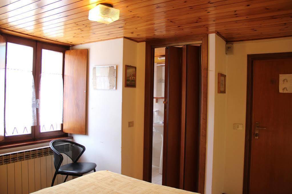 B&B Edelweiss Castione della Presolana Bagian luar foto