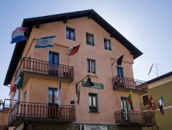 B&B Edelweiss Castione della Presolana Bagian luar foto